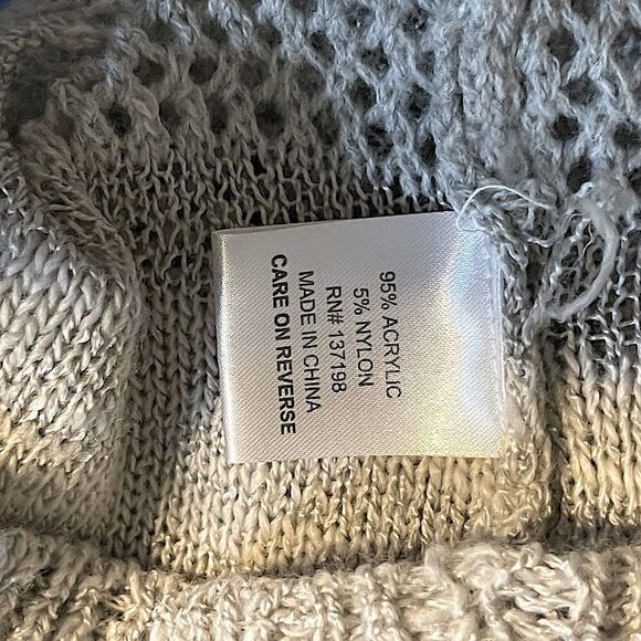 Gray Long Sleeve Sweater, by OhMg. Size Medium. - Picture 4 of 4